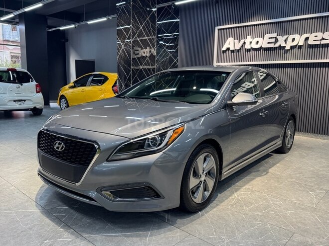 Hyundai Sonata-5