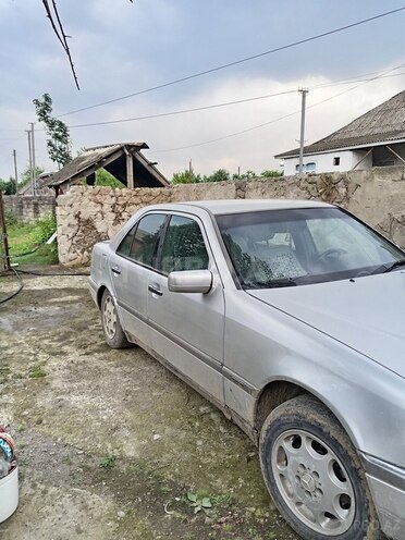 Mercedes C 220 1995, 463,895 km - 2.2 l - Lənkəran