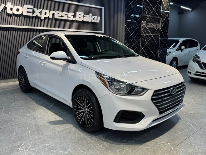 Hyundai Accent-3