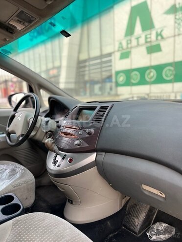 Mitsubishi Grandis 2003, 243,897 km - 2.4 l - Bakı