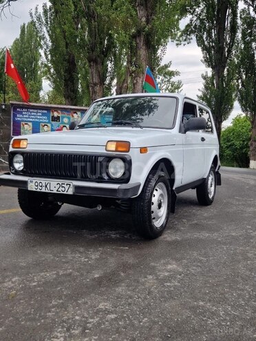 LADA (VAZ) Niva 2015, 92,000 km - 1.7 l - Zaqatala