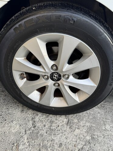 Hyundai Accent 2016, 106,000 km - 1.6 l - Bakı