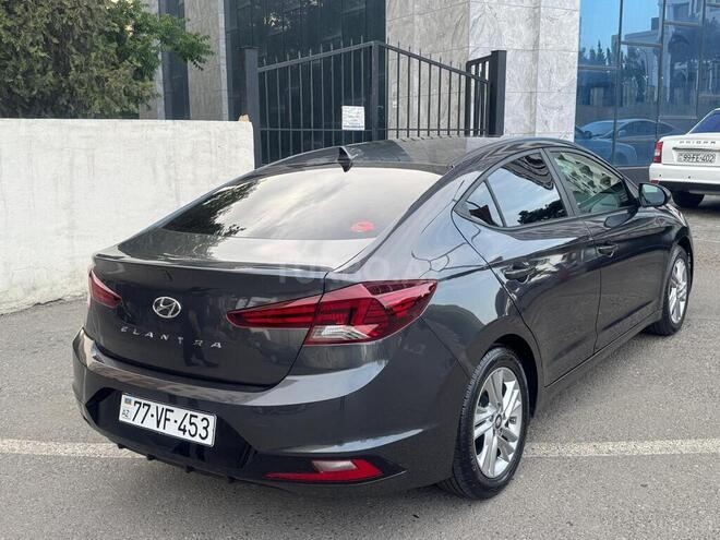Hyundai Elantra 2019, 175,418 km - 2.0 л - Bakı