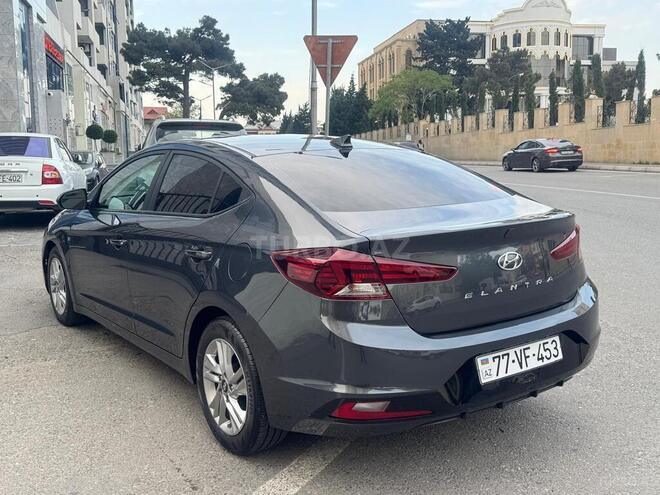 Hyundai Elantra 2019, 175,418 km - 2.0 л - Bakı