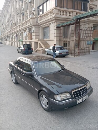 Mercedes C 180 1995, 350,000 km - 1.8 л - Bakı