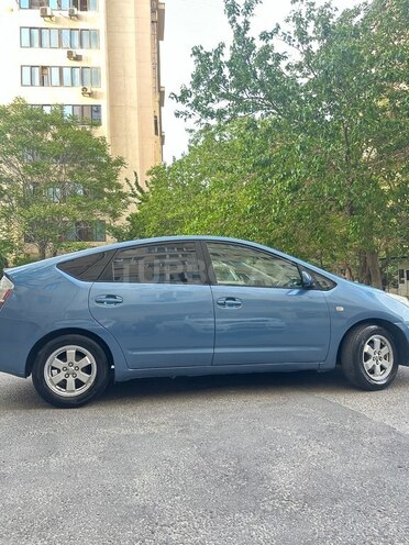 Toyota Prius-6