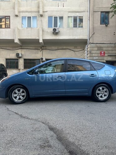 Toyota Prius-3