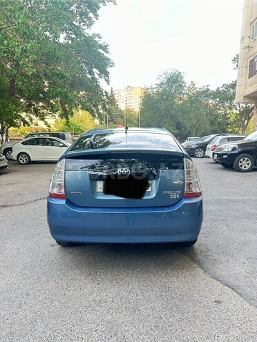 Toyota Prius-9