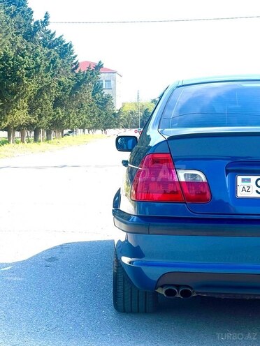 BMW 320-6
