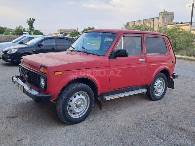 LADA (VAZ) Niva 1981, 286,200 km - 1.7 л - Salyan