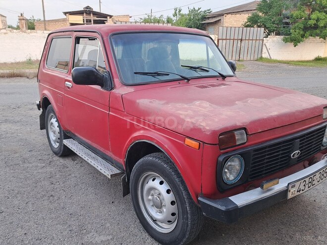 LADA (VAZ) Niva 1981, 286,200 km - 1.7 л - Salyan
