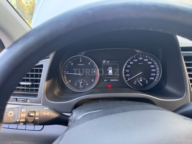 Hyundai Avante 2016, 220,000 km - 1.6 l - Bakı