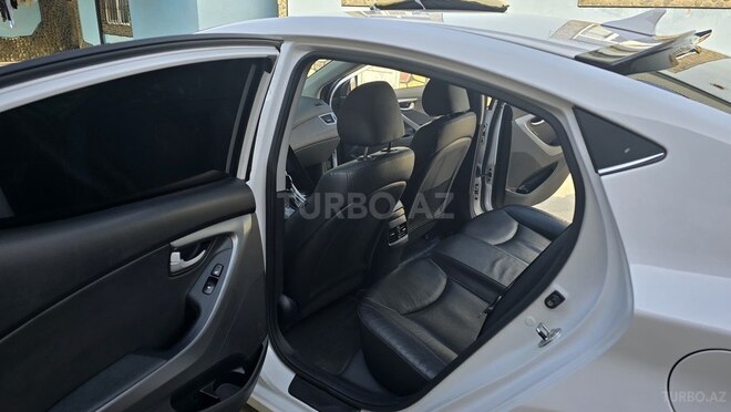 Hyundai Avante 2013, 210,000 km - 1.6 l - Bakı