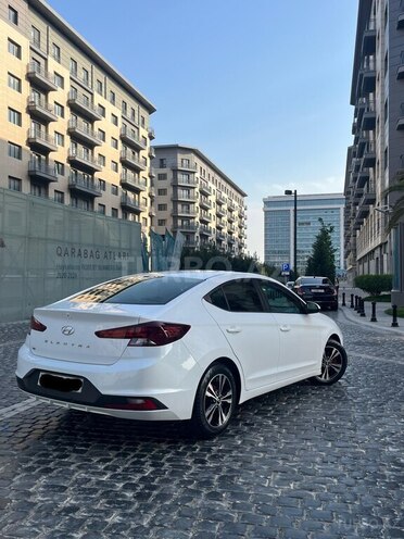 Hyundai Elantra 2020, 109,000 km - 2.0 l - Bakı