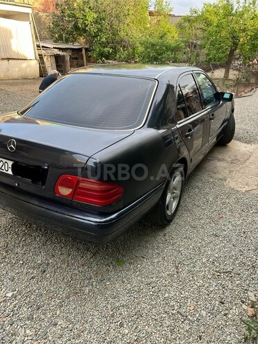 Mercedes E 200 1996, 158,000 km - 2.0 l - Gəncə