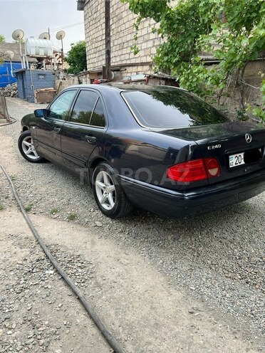 Mercedes E 200 1996, 158,000 km - 2.0 l - Gəncə