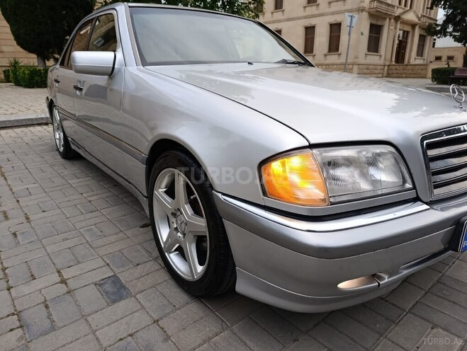 Mercedes C 230 1998, 285,000 km - 2.3 l - Yevlax