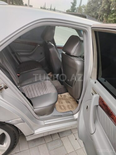 Mercedes C 230 1998, 285,000 km - 2.3 l - Yevlax