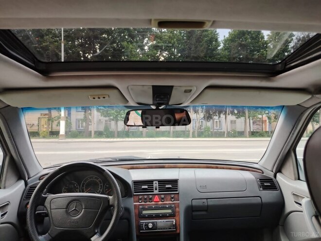 Mercedes C 230 1998, 285,000 km - 2.3 l - Yevlax