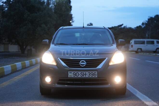 Nissan Sunny 2013, 310,000 km - 1.5 l - Bakı