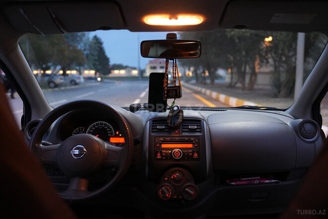 Nissan Sunny 2013, 310,000 km - 1.5 l - Bakı
