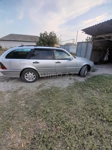 Mercedes C 220 d 1999, 478,927 km - 2.2 l - Salyan