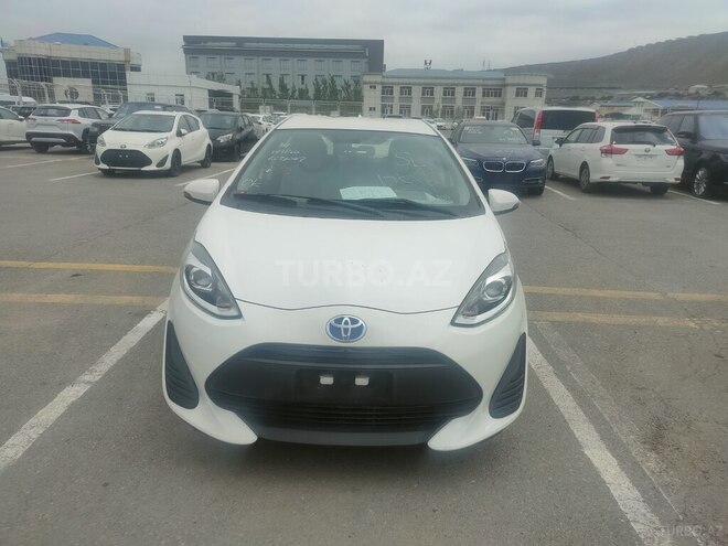 Toyota Aqua 2017, 166,000 km - 1.5 l - Bakı