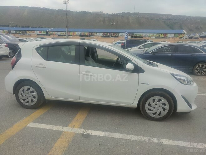 Toyota Aqua 2017, 166,000 km - 1.5 l - Bakı