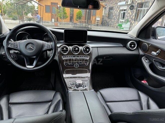 Mercedes C 300 2017, 180,000 km - 2.0 л - Yevlax