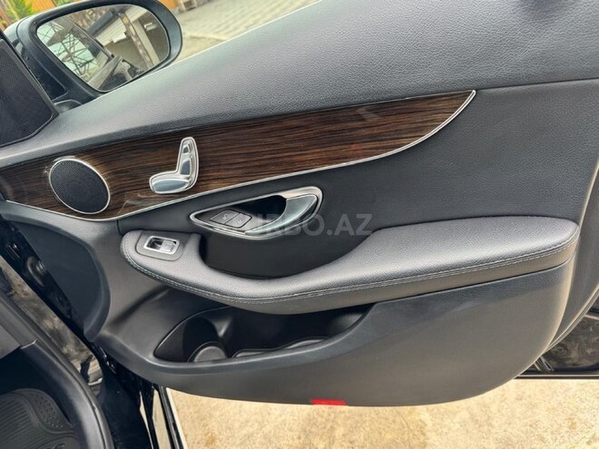 Mercedes C 300 2017, 180,000 km - 2.0 л - Yevlax