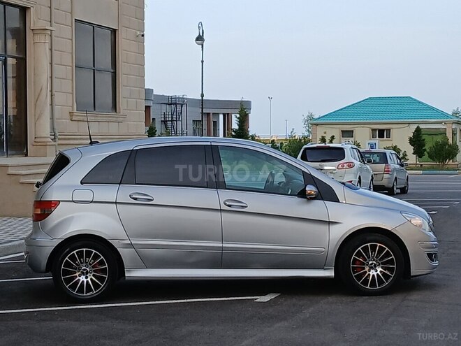Mercedes B 170 2007, 268,000 km - 1.7 л - Sumqayıt