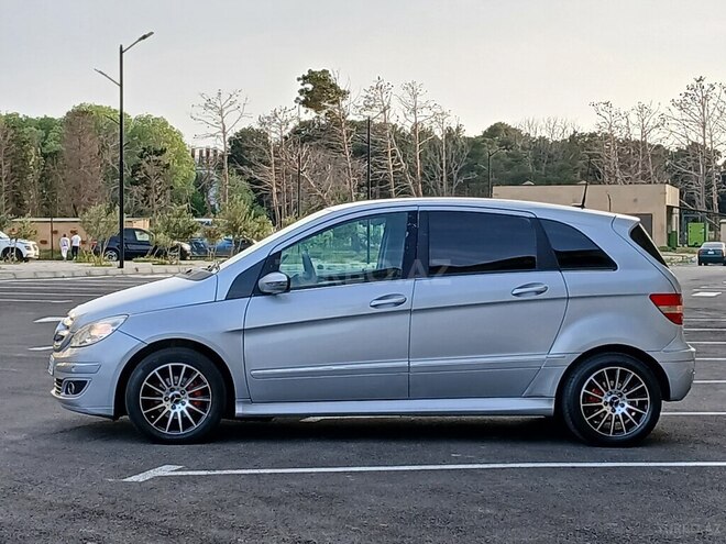 Mercedes B 170 2007, 268,000 km - 1.7 л - Sumqayıt