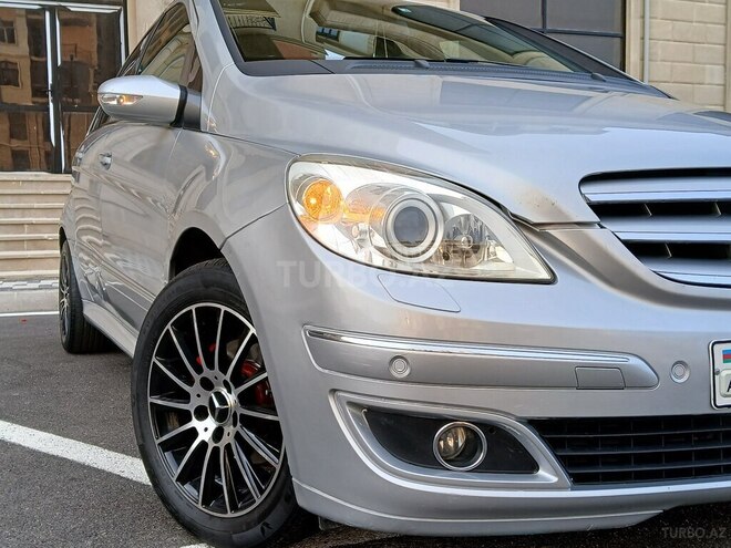 Mercedes B 170 2007, 268,000 km - 1.7 л - Sumqayıt