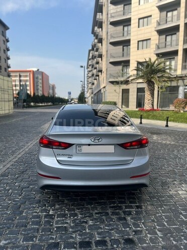 Hyundai Elantra 2017, 154,497 km - 2.0 л - Bakı