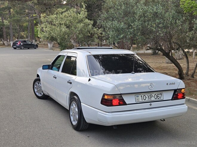 Mercedes E 200 d 1992, 542,361 km - 2.0 л - Bakı
