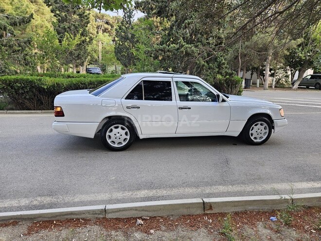 Mercedes E 200 d 1992, 542,361 km - 2.0 л - Bakı