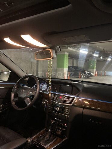 Mercedes E 200 d 2010, 337,123 km - 2.2 l - Bakı