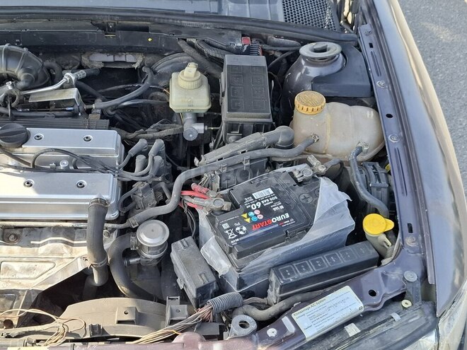 Opel Vectra 1996, 305,000 km - 1.8 l - Bakı