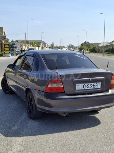 Opel Vectra 1996, 305,000 km - 1.8 l - Bakı
