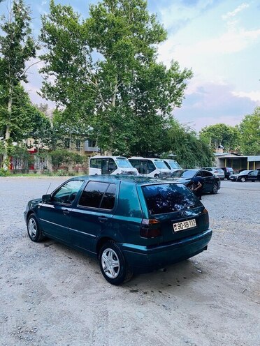 Volkswagen Golf 1997, 220,000 km - 1.8 l - Mingəçevir