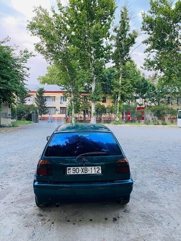Volkswagen Golf 1997, 220,000 km - 1.8 l - Mingəçevir