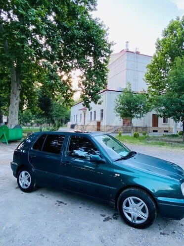 Volkswagen Golf 1997, 220,000 km - 1.8 l - Mingəçevir