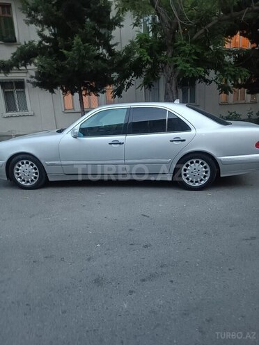 Mercedes E 240 1999, 300,000 km - 2.4 л - Mingəçevir