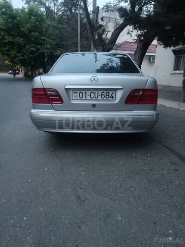 Mercedes E 240 1999, 300,000 km - 2.4 л - Mingəçevir