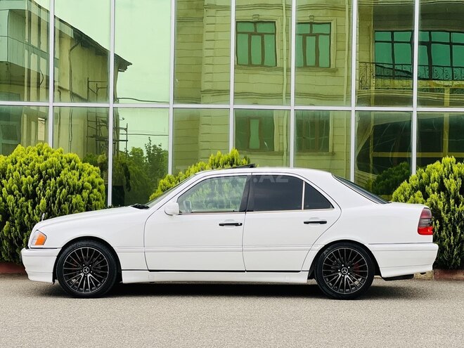 Mercedes C 230 1998, 178,000 km - 2.3 l - İmişli