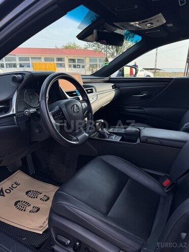 Lexus ES 300h 2021, 65,250 km - 2.5 l - Bakı