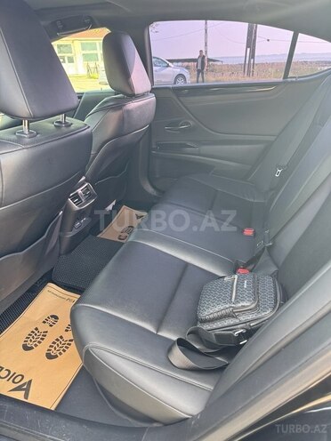 Lexus ES 300h 2021, 65,250 km - 2.5 l - Bakı