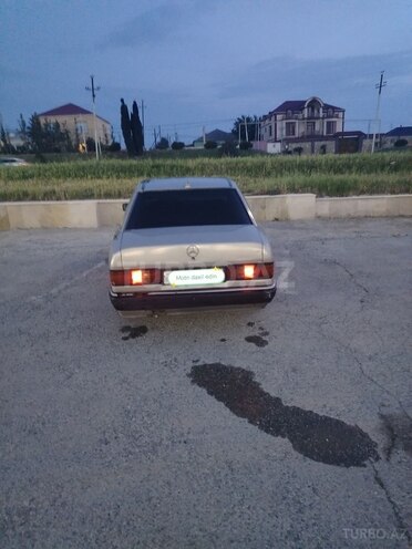 Mercedes 190 1990, 253,496 km - 2.5 l - Bakı