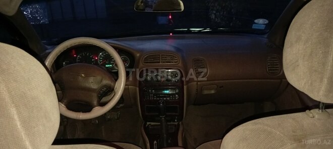 Chrysler Concorde 2000, 111,111 km - 2.7 l - Tovuz