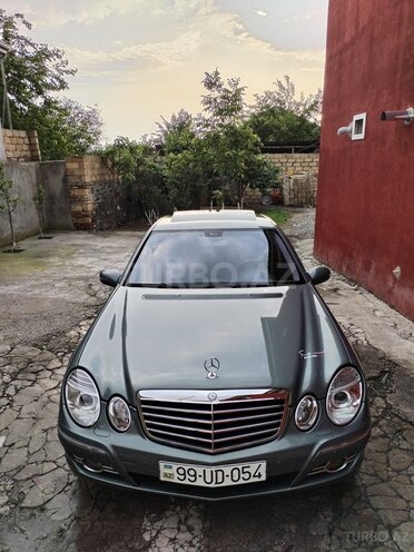 Mercedes E 320 2006, 62,900 km - 3.0 l - Bakı